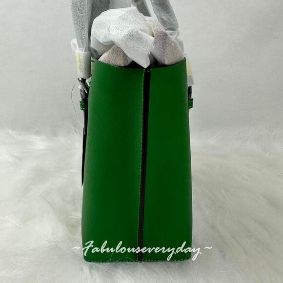 Coach Mollie Tote Bag 25 Crossbody In Leather/Kelly Green CV966 NWT - Picture 3 of 9